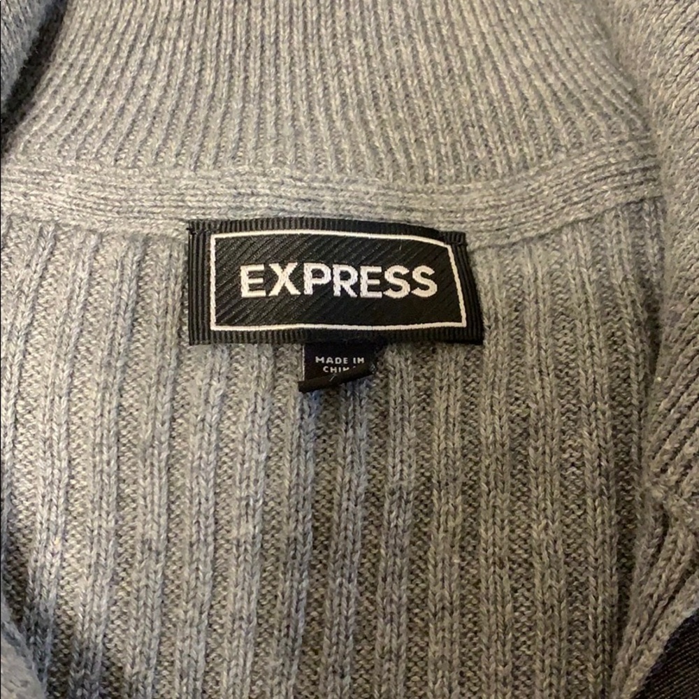 Express Sweater - Picture 2 of 3